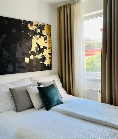 Park West Terrace With Private Parking Appartement Boedapest