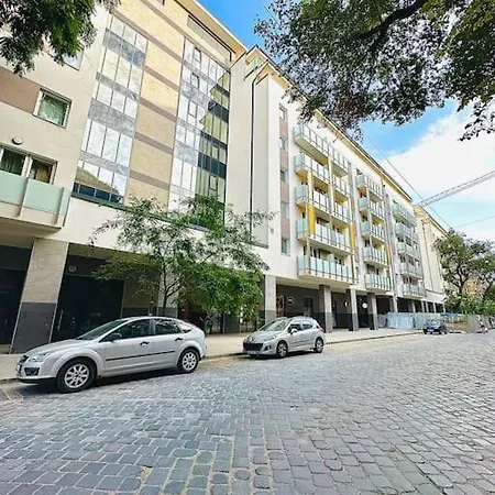 Daire Park West Terrace With Private Parking