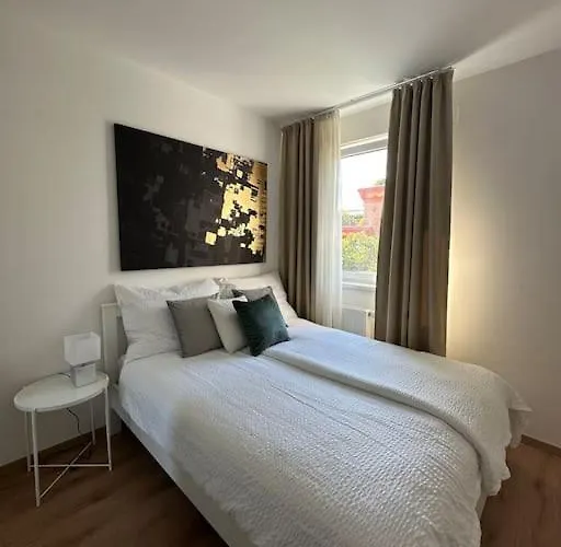 Park West Terrace - Free Garage Parking - 2 Separate Bdr - Ac - Self Check-in Appartement *